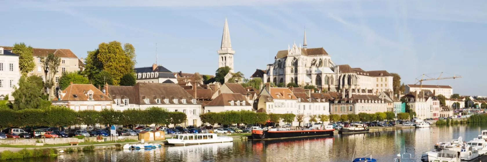 Auxerre, Burgundy Hotels
