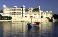 Udaipur Cruises & Water Tours