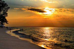 Nai Yang Beach Hotels & Accommodation