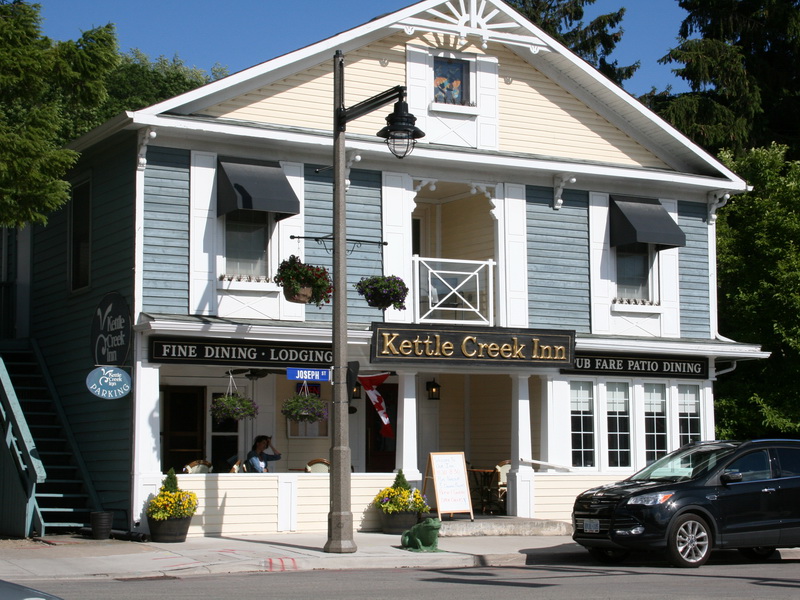 Kettle Creek Inn, Places to Stay in Port Stanley