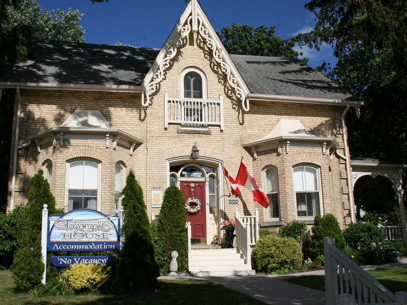 Telegraph House, Places to Stay in Port Stanley